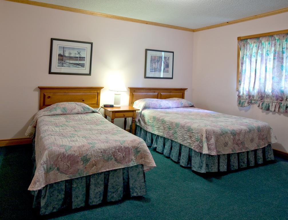 Pow Wow Point Lodge Huntsville Bilik gambar